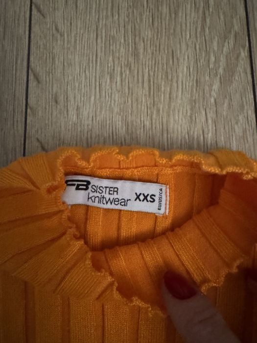 New Yorker Sister Knitwear pomarańczowy golf crop top rozmiar XXS