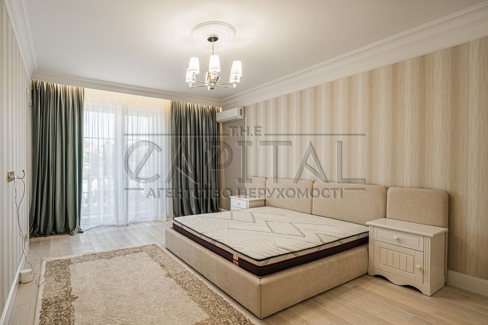 Продаж будинку з басейном, Крюківщина