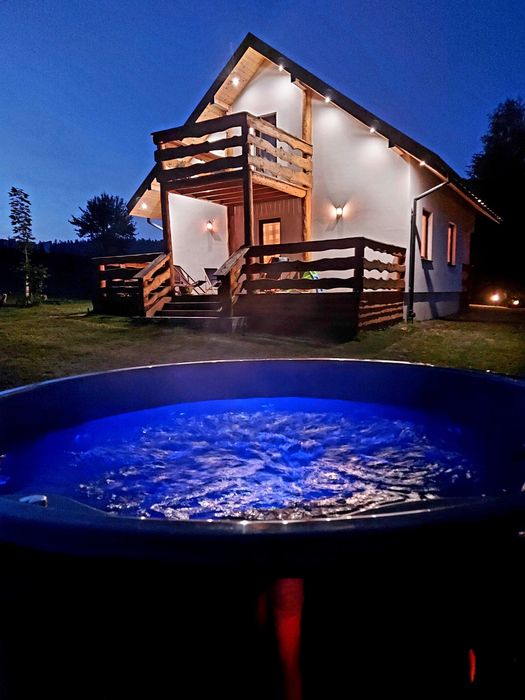 Domek dom do wynajecia Solina tyrolka  Wańkowa Bieszczady jacuzzi bania