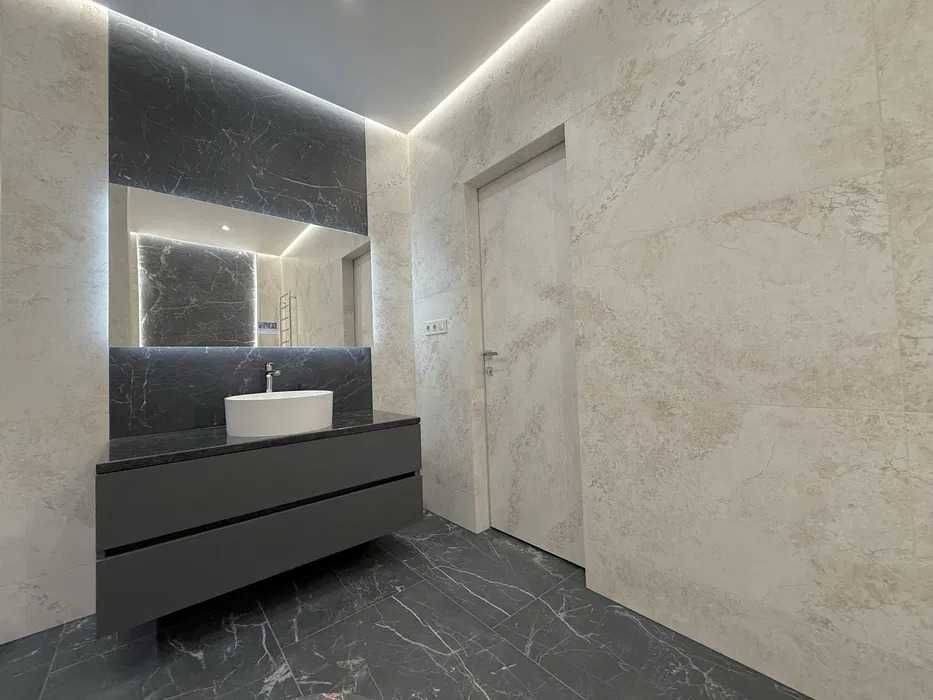 Пропонується до продажу простора 4-кімнатна квартира