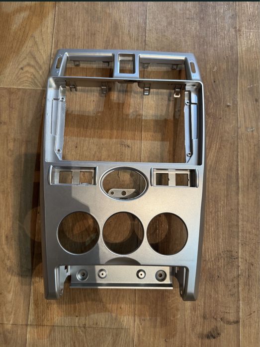 Рамка под магнитолу для Lada Priora BA3 2170