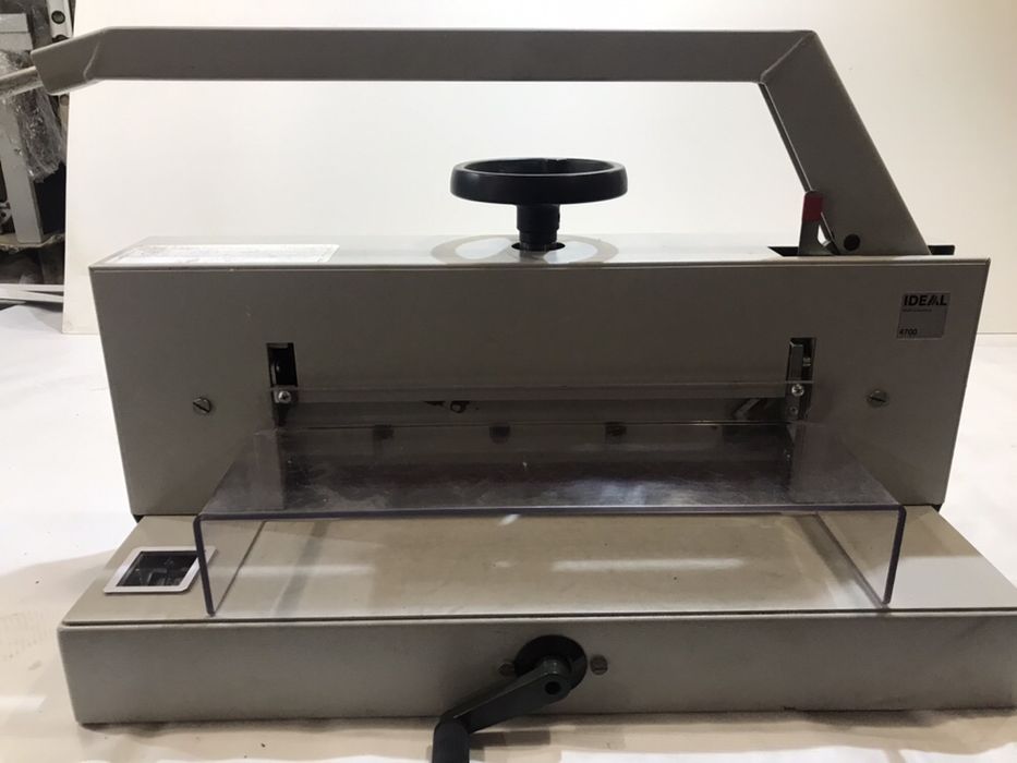 Продам Різак Ideal ст 4700 для формата А3