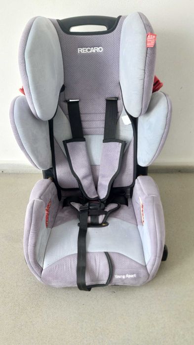 Recaro fotelik samochodowy.