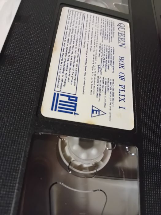 Vhs Duplo Antigo Queen