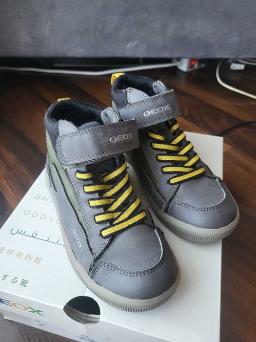 Buty Geox J Arzach B. A WAX SYN+NYL rozmiar  30 EU