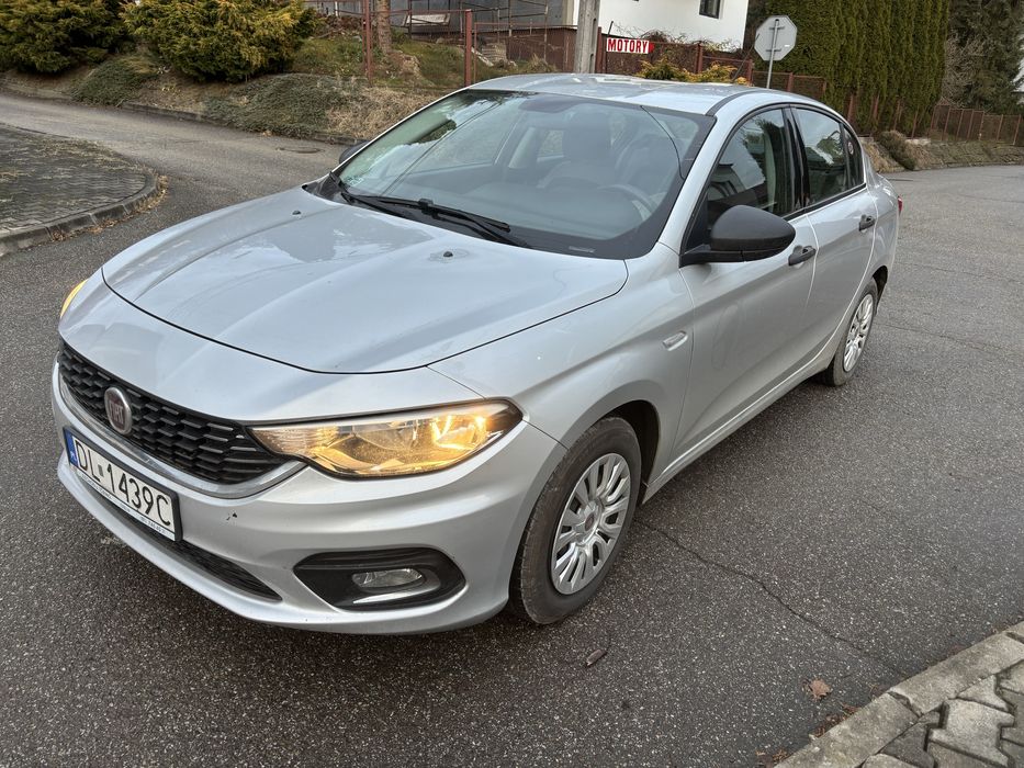 Wypożyczalnia samochodów