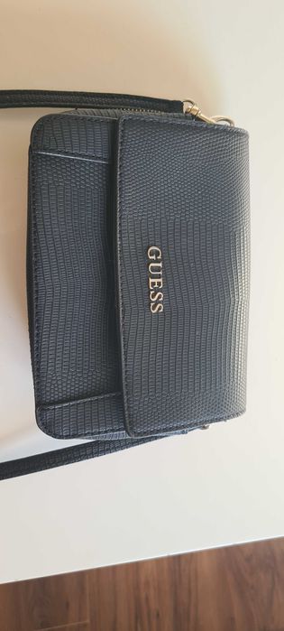 Torebka czarna Guess