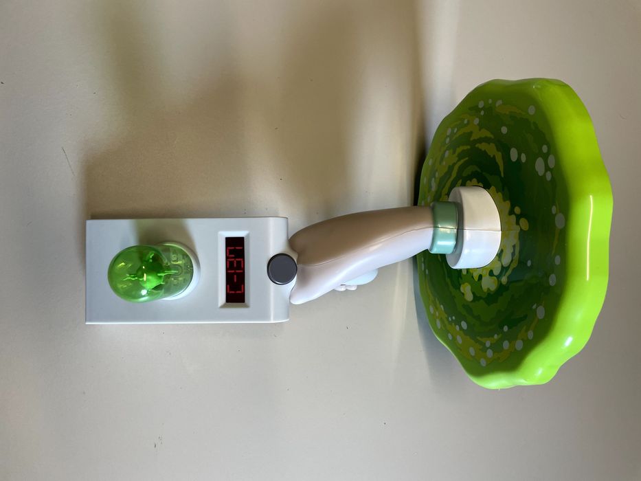 Lampka ścienna Rick and Morty Portal Gun Paladone LED C-137 (3281)'