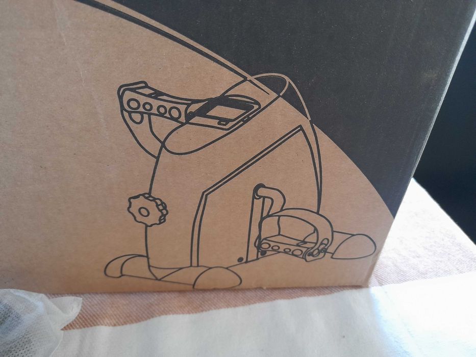 UTEN Mini rower treningowy, trenażer ramion i nóg