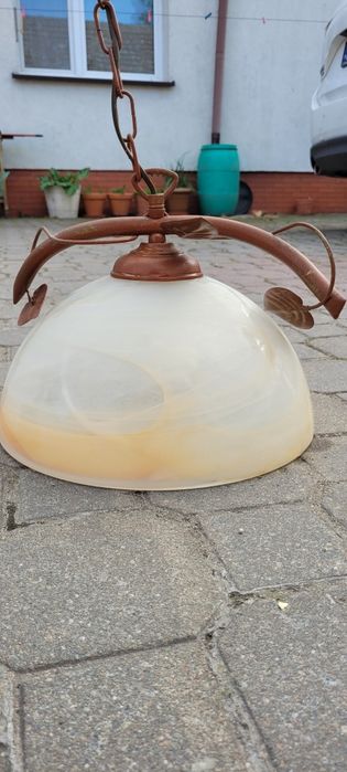 Lampa wisząca rustykalna z dużym szklanym kloszem