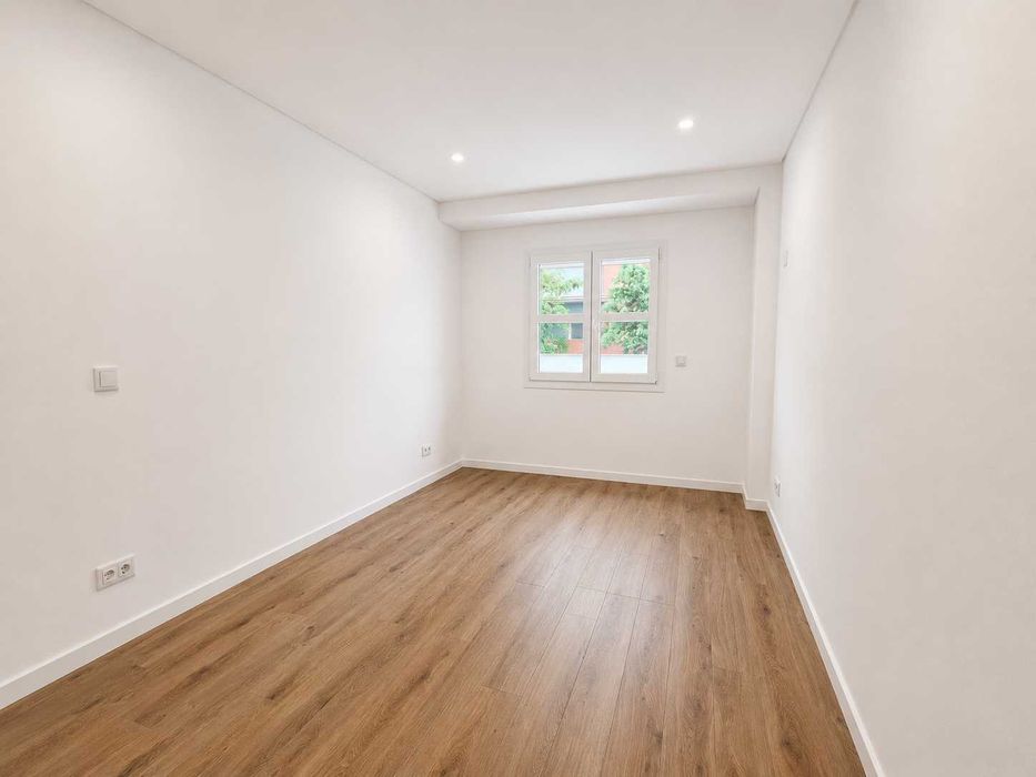 Apartamento T2, Serra de Carnaxide - Terraço de 59 m² e box dupla