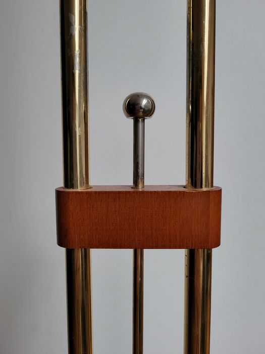 Lampa z możliwością regulacji