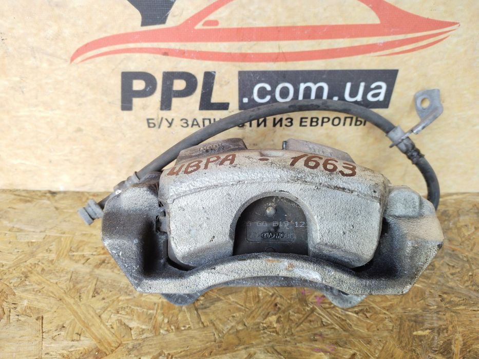 Hyundai Kona 2017-2023 Суппорт передний левый тормозной шланг трубка