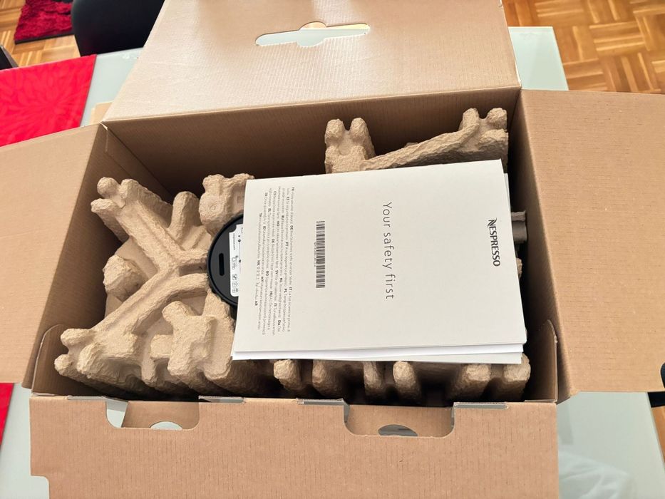 Maquina de café Nespresso Vertuo Next