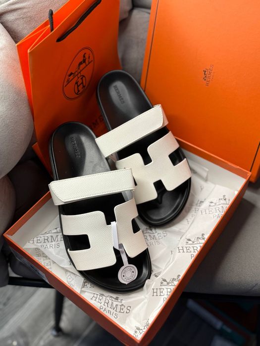 Шльопанцы сланці шкіряні капці тапки hermes chypre білі