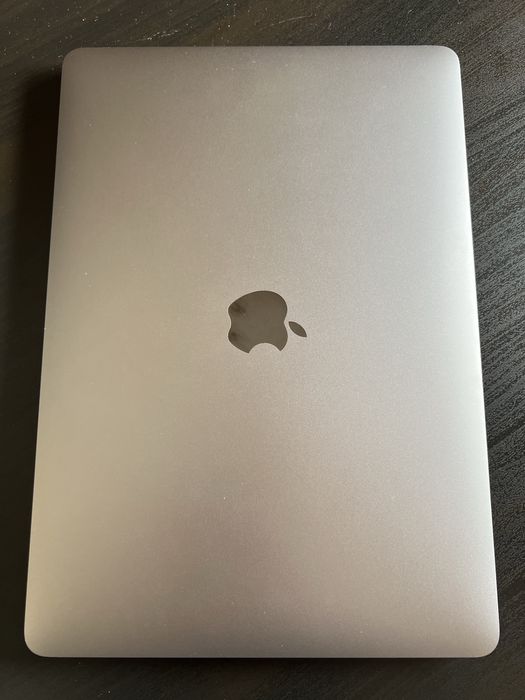 MacBook Pro 13’ 2019, 2,4 GHz / 8GB / 500GB com Acessórios64740216965506122