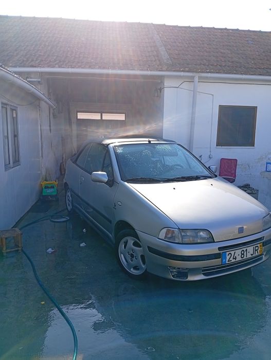 Carro Vendo Fiat Punto Cabriolet de 1998, motor 1.2 16v de 85cv