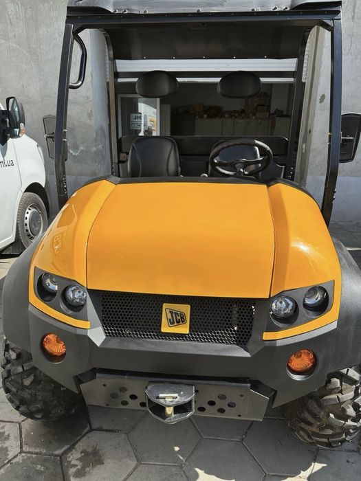 Позашляховий автомобіль JCB Workmax 800 D