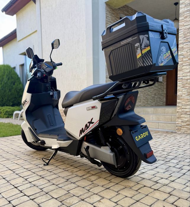 Електроскутер Garow L850 2999Вт., 100км/год., електро спорт скутер