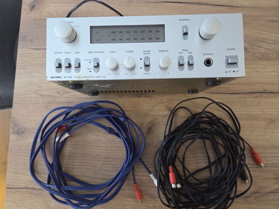 Audiometric 8700B – wzmacniacz stereo vintage | Made in Korea | kom