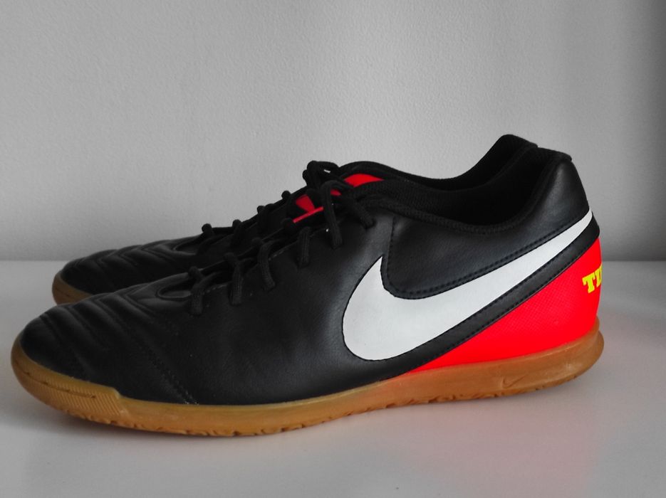 Nike Tiempo Rio III IC