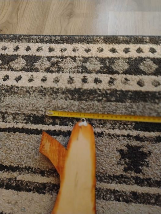 Drewniany krasnal na ścianę