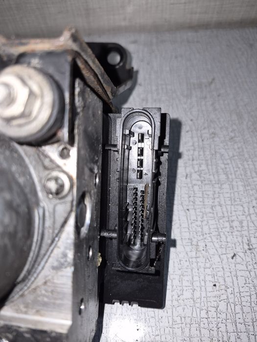 Блок ABS ESP Nissan Qashqai J10 2007–2013 Bosch оригінал
Блок ABS ESP