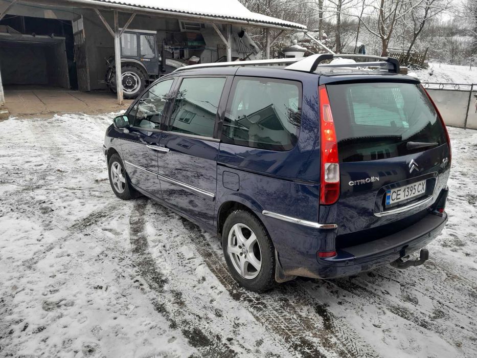 Citroen ……………..C8