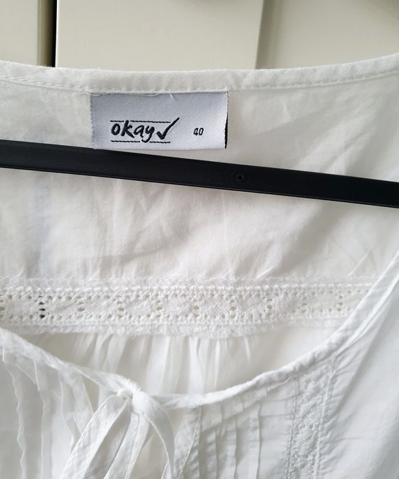 Biała bluzka krótki rękaw Okay 40 L koronka