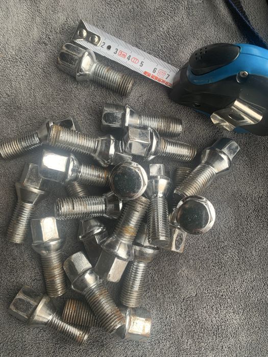 Болти колісніMercedes ML W164 166 GL X164 X166 w222