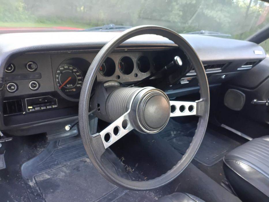 Dodge Challenger 73r bezwypadkowy zero rdzy zarejestrowany orginalny