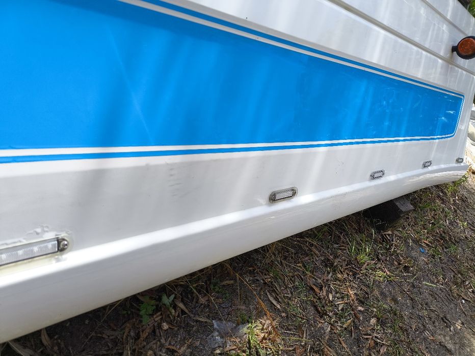 Saia lateral esquerda Scania R450 com patim Scania 2017