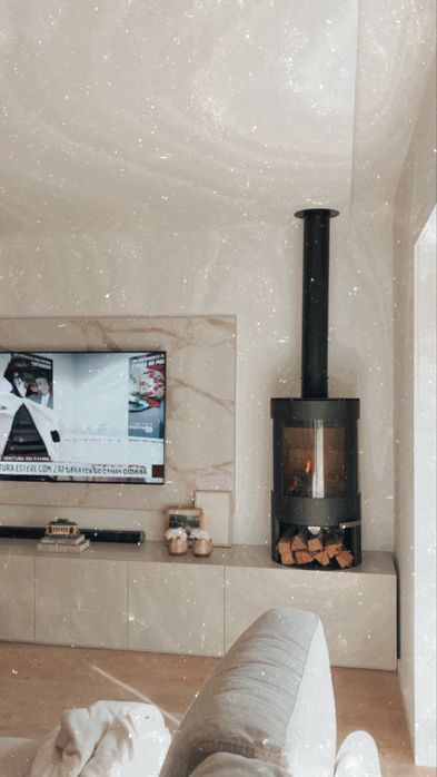 Salamandra ADURO 9.6 – 3/9 kW – Excelente Estado – Baixo Consumo