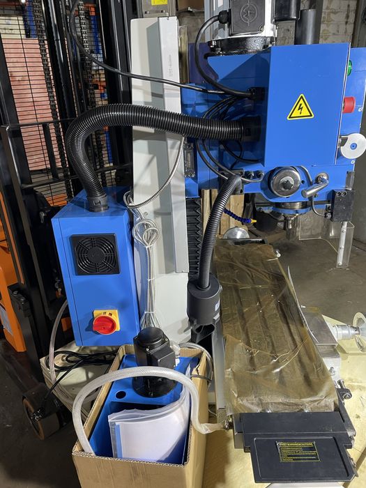 Сверлильный фрезерный ARDOTECH ZX 7045 FG/1 Автоподача шпинделя, DRO