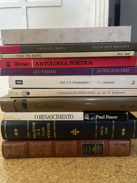 Livros de diversos géneros