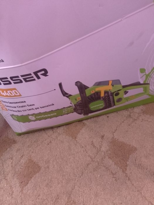 Продам бензопилу