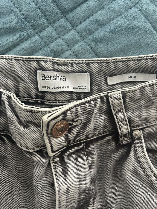 Джинси моми Bershka