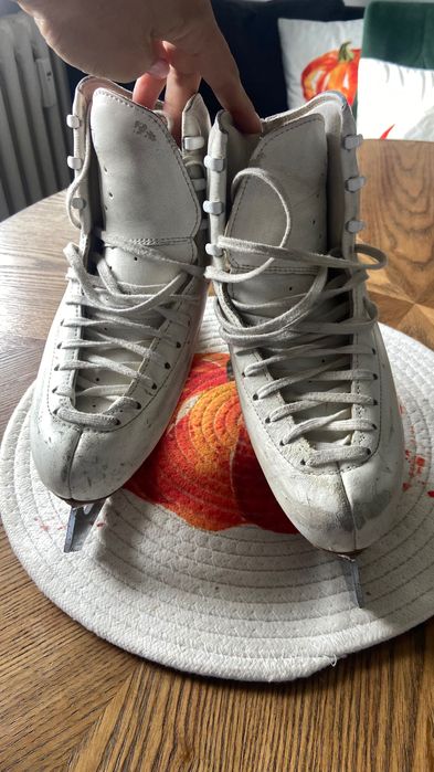 Sprzedam łyżwy rozmiar 35-36 Edea Overture 24.0 z płożą Ultima Mark IV