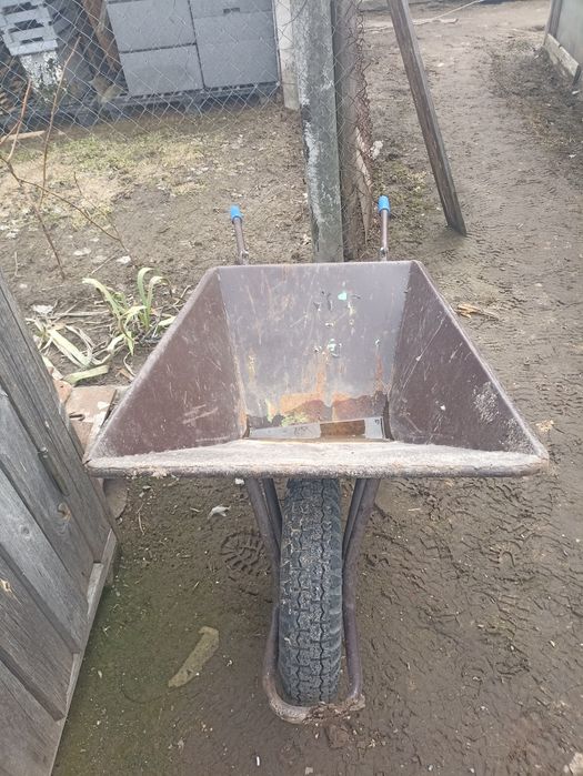 Продам тачку часів СССР...