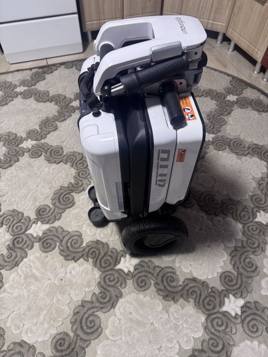 Електроскутер MovingLife ATTO, складний