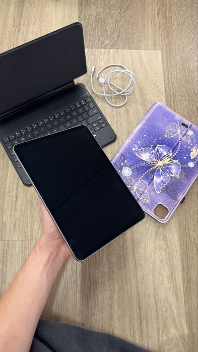 iPad Pro 4gen 11’’ M2 256 GB 2023 rok