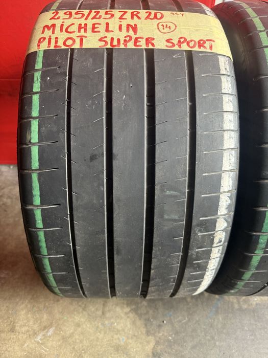 Pneus 295/25/20 Michelin  Impecaveis