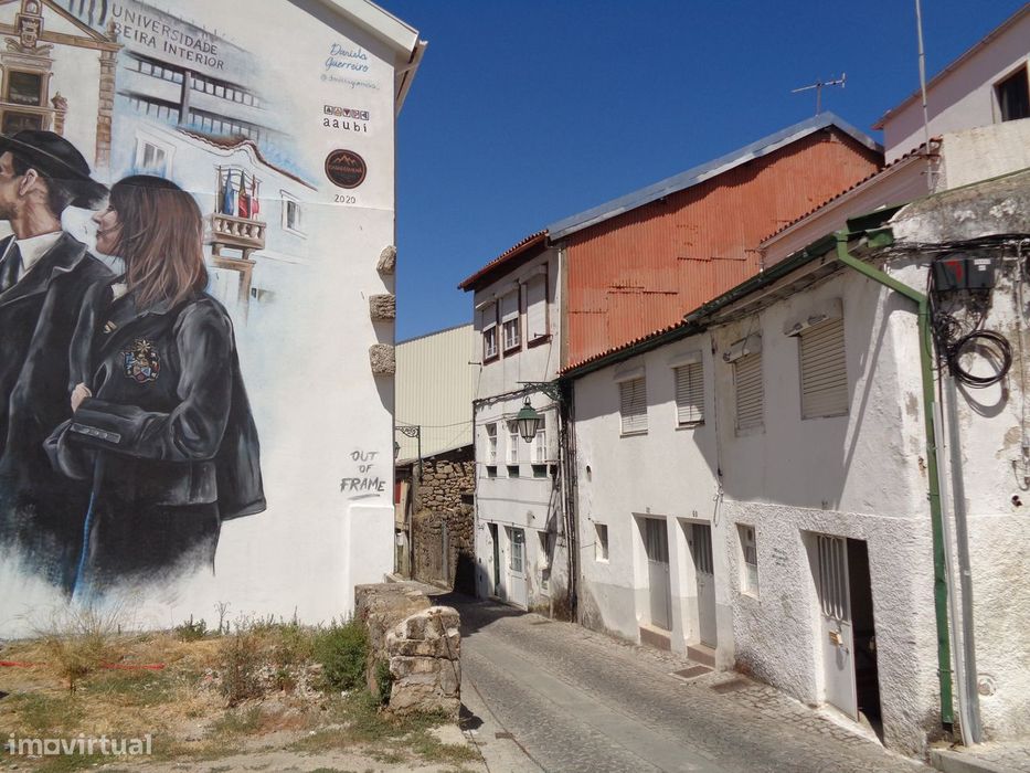 Prédio T4 - 3 Pisos - Centro Histórico da Covilhã — Covilhã E Canhoso, Castelo Branco