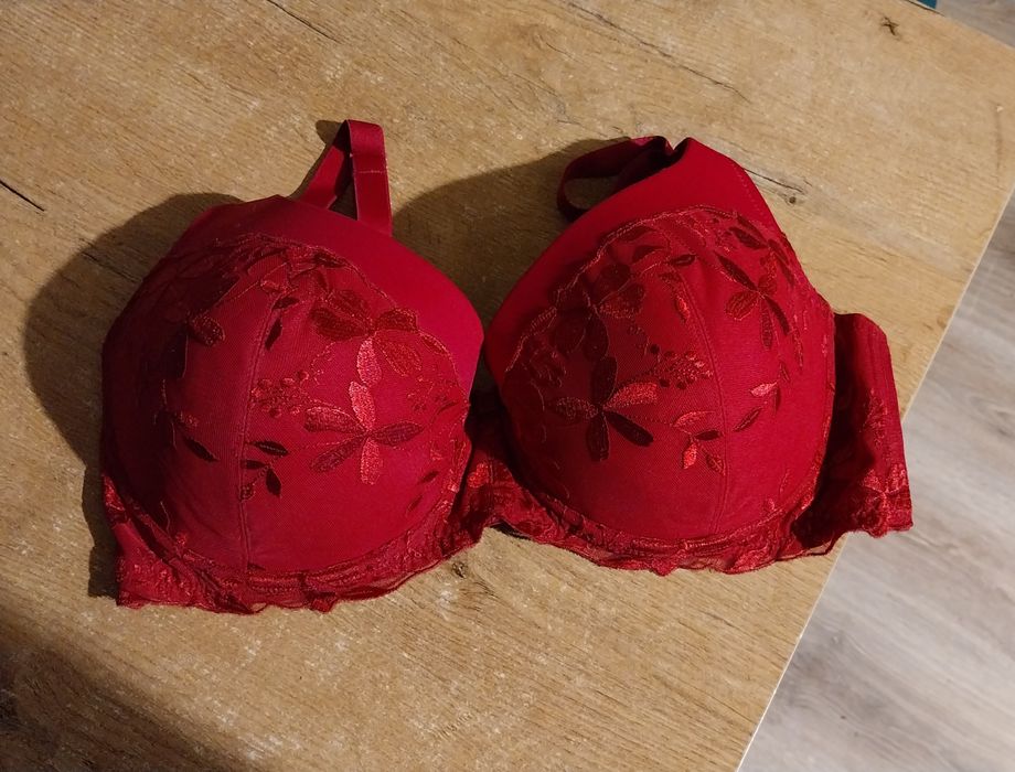 Biustonosz Triumph 85 D