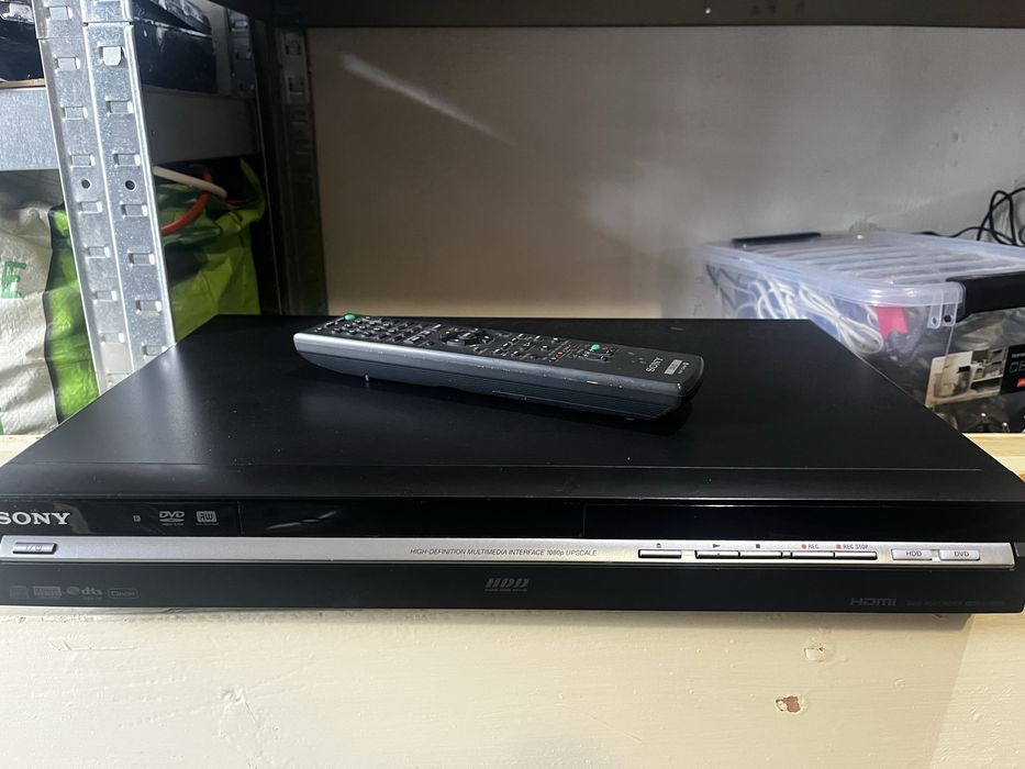 Odtwarzacz DVD Nagrywarka HDD SONY RDR HX650