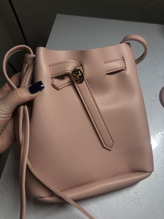 Жіноча сумка.   .