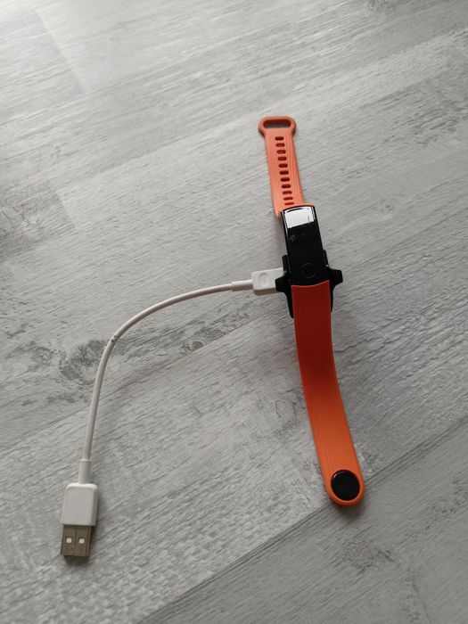 Opaska sportowa mi band krokomierz