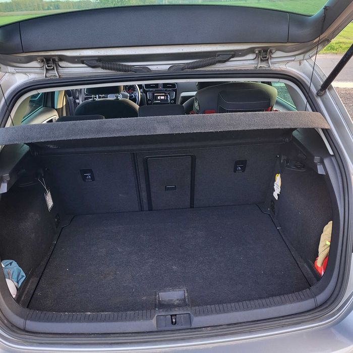 Volkswagen Golf VII