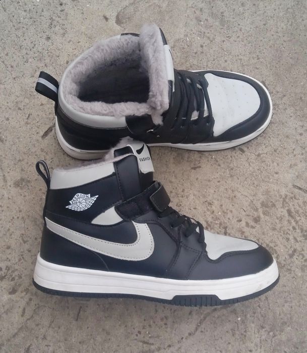 Зимние кроссовки джорданы