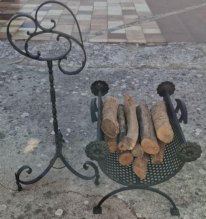 Suporte para atanas e suporte de lenha